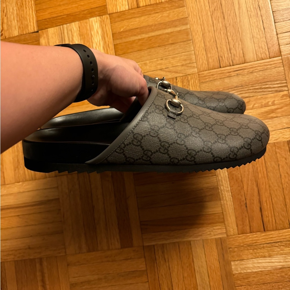 GUCCI MEN'S GG HORSEBIT SLIPPER - Picture 7 of 13
